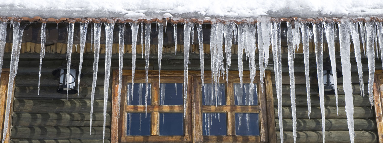 Spray foam prevents ice dams by providing proper insulation in New York City attic spaces
